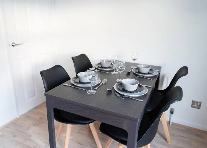 Dom wakacyjny Calm Cosy House With Beautiful Riverside Walk To Centre *