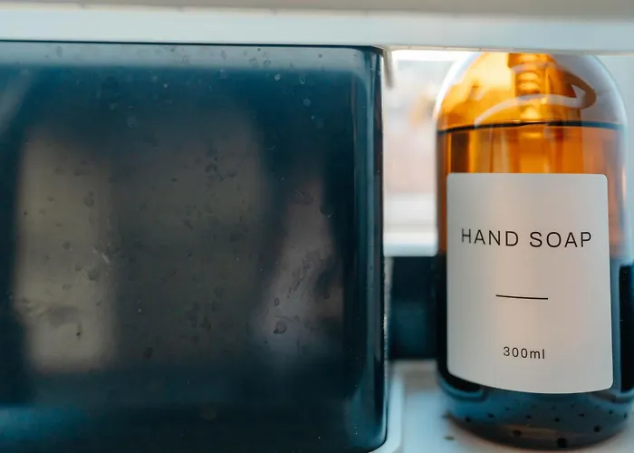 Дом отдыха Calm Cosy House With Beautiful Riverside Walk To Centre *