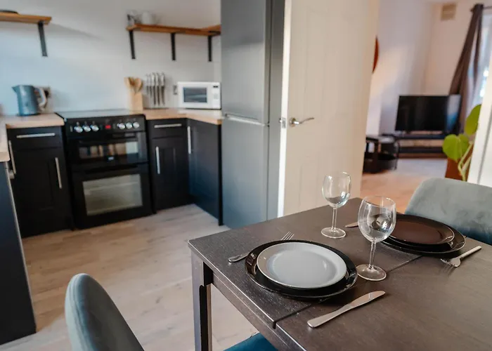 Calm Cosy House With Beautiful Riverside Walk To Centre Dom wakacyjny