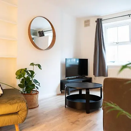 Calm Cosy House With Beautiful Riverside Walk To Centre York